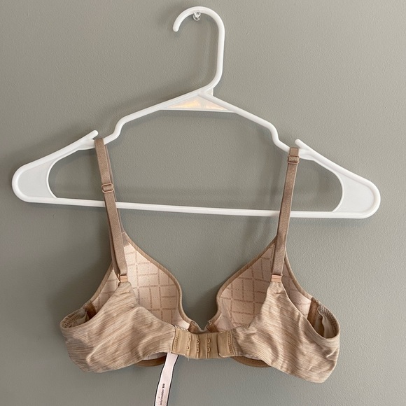 VS Uplift Semi Demi Bra - Picture 3 of 4